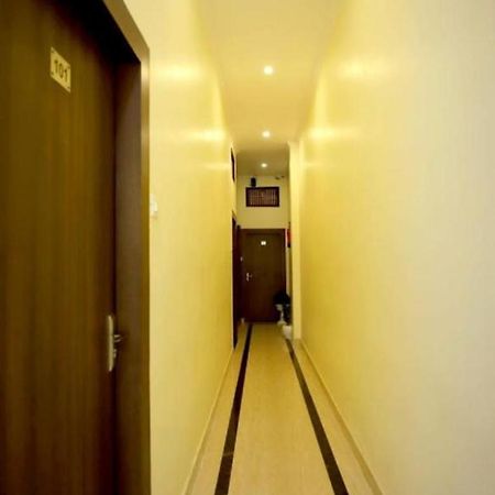 Hotel Blue Star Váránaszi Kültér fotó