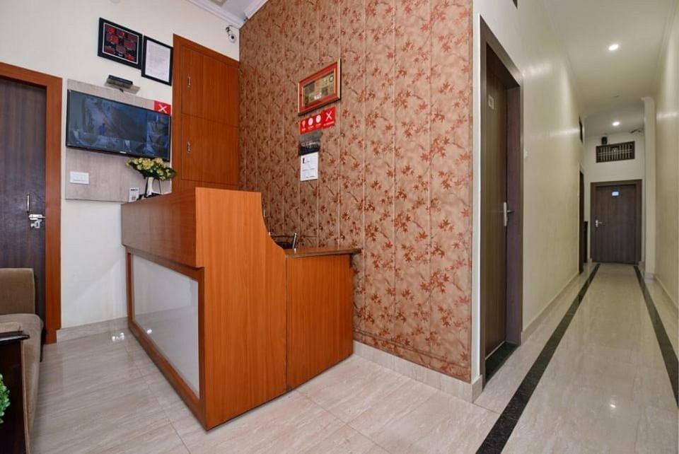 Hotel Blue Star Váránaszi Kültér fotó