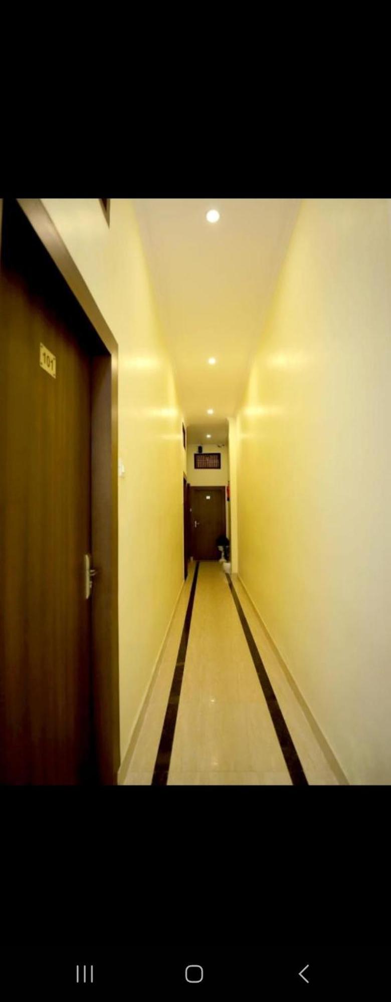 Hotel Blue Star Váránaszi Kültér fotó